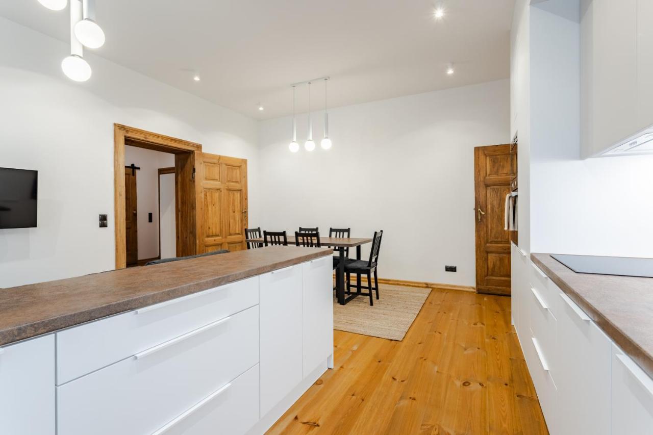 Two Bedroom Very Berry Apartment In Poznan With Desk By Noclegi Renters מראה חיצוני תמונה