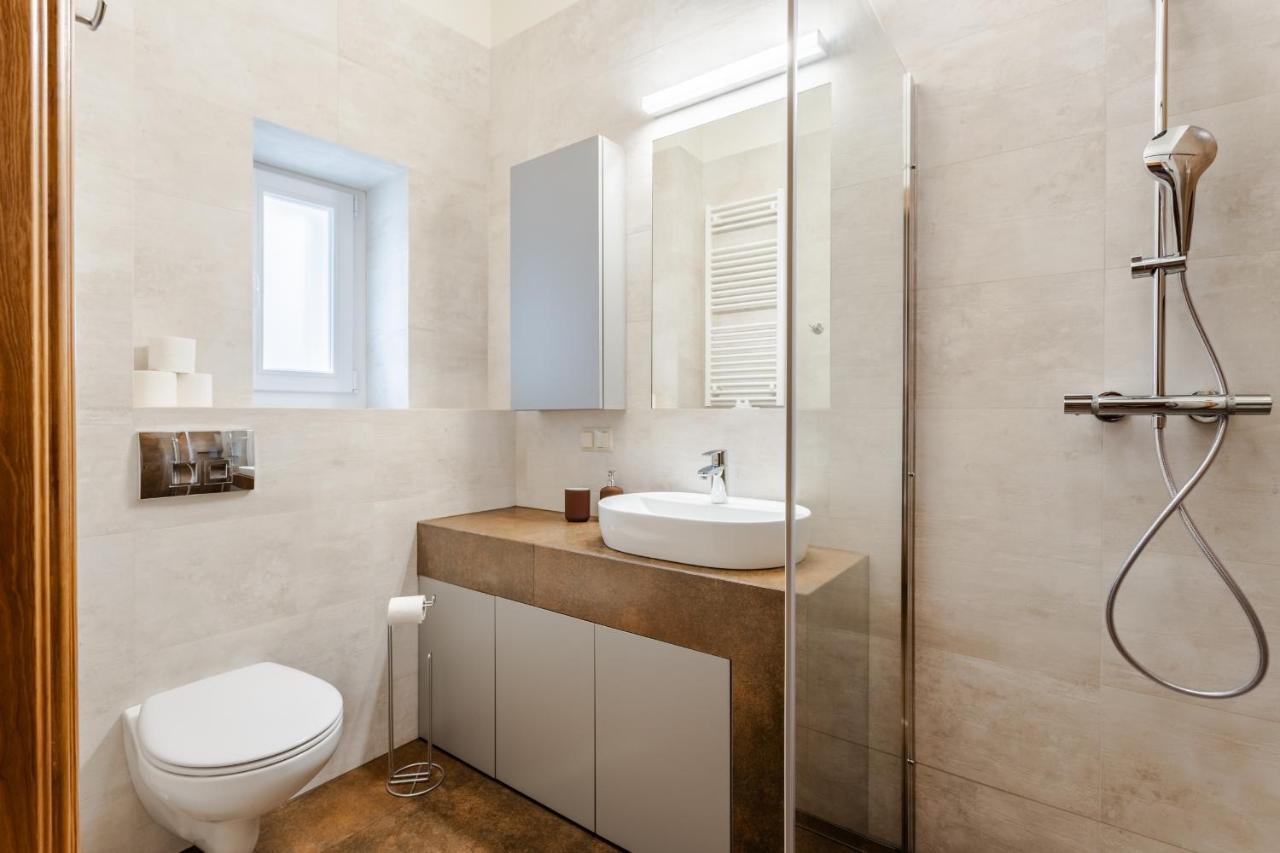 Two Bedroom Very Berry Apartment In Poznan With Desk By Noclegi Renters מראה חיצוני תמונה